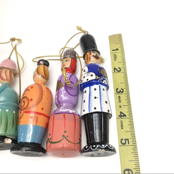 Russian Matryoshka Doll With Christmas Ornaments - Picture 5 of 8